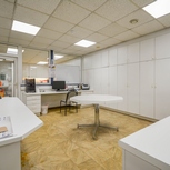 Villa met magazijn